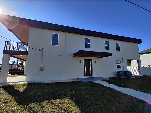 5th image of 3915 W Robson St