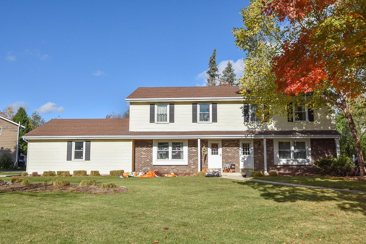 W52N175 Fillmore AVENUE #177, Cedarburg, WI 53012 | Zillow