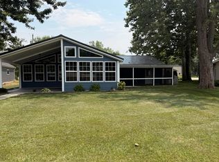 3 Oakwood Ln, Saint Marys, OH 45885