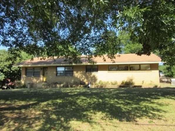 604 Central Ave, Stamps, AR 71860