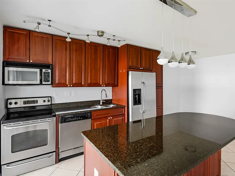 2881 NE 32nd St #119 — Photo 17