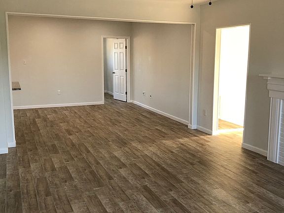 5th image of 2319 Rosewood St