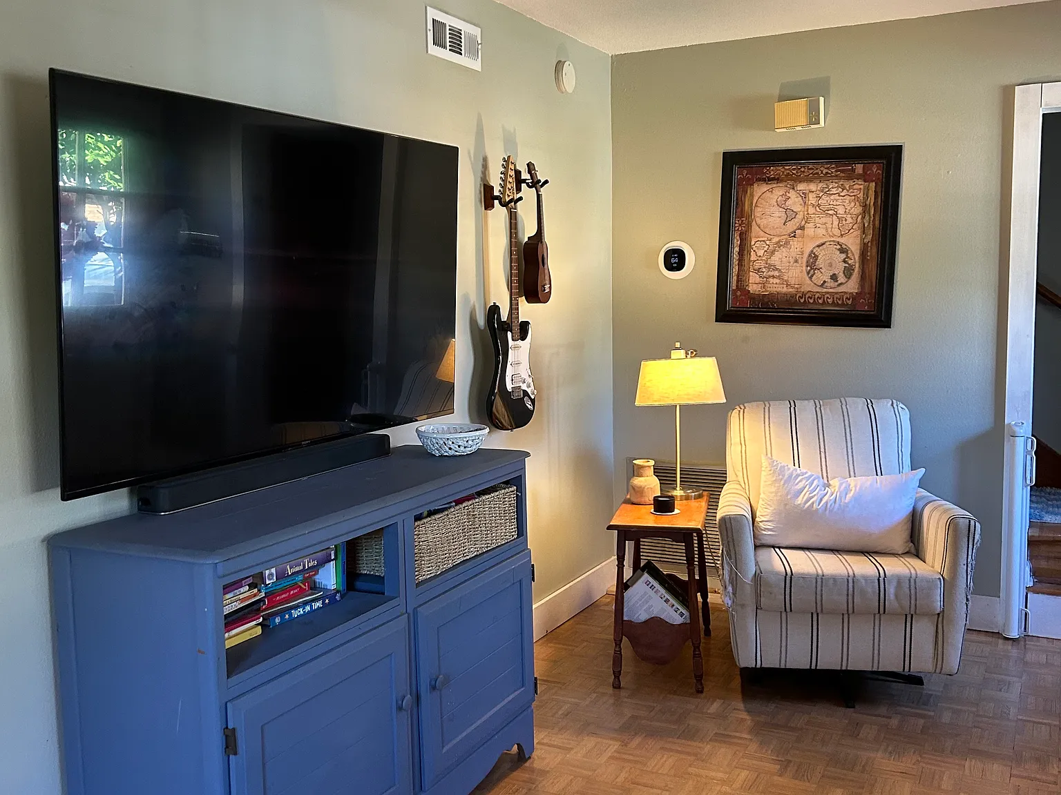 3 bed, 1.5 bath, 1300 sqft, $2,250 — Photo 4
