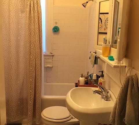 5th image of 2171 Ofarrell St APT 2