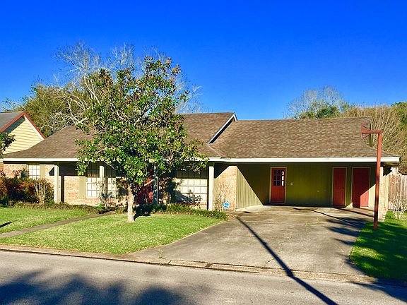 2nd image of 111 Alyene Dr