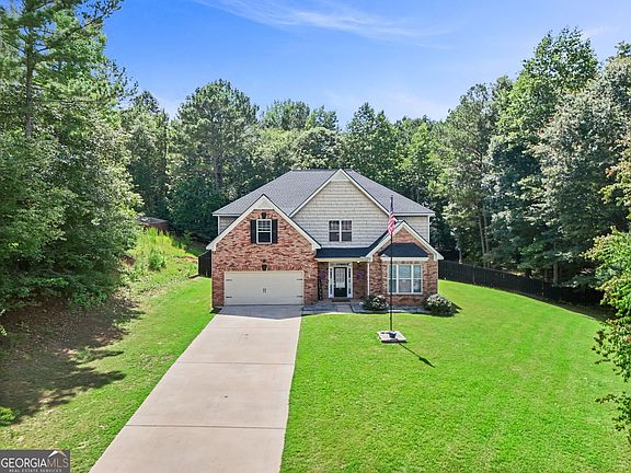 2nd image of 84 Blossom Ln