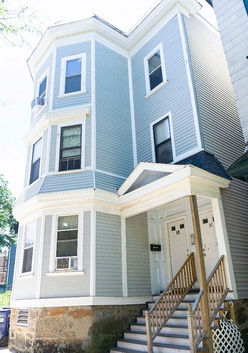 2nd image of 17 Highland St