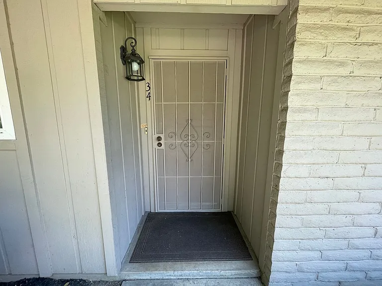 617 W Granger Ave #34 — Photo 4