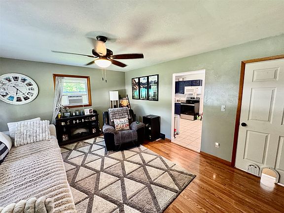3rd image of 357 Benson Ave