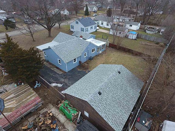 3rd image of 913 Marie Ave