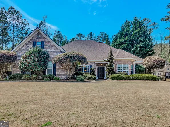 230 Silverbell Ln, Sharpsburg, GA 30277