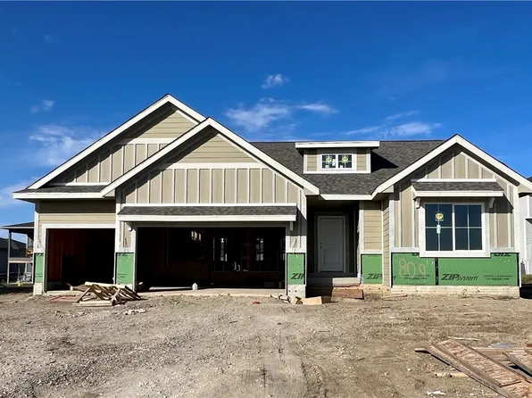 809 NE 21st St, Grimes, IA 50111