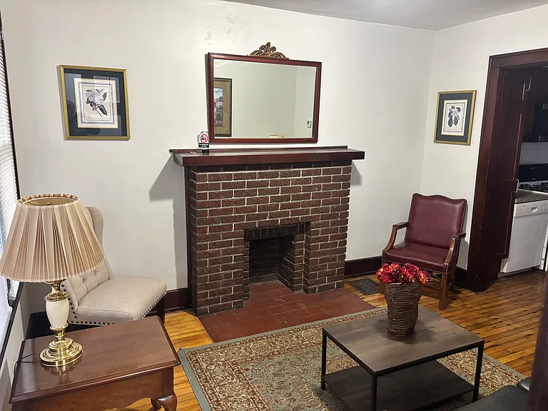 2360 Chickasaw St — Photo 3