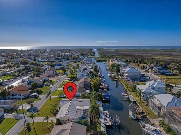 3rd image of 7405 Hatteras Dr