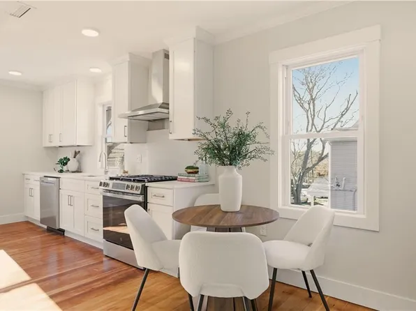 85 Bay View Ave #1, Bristol, RI 02809