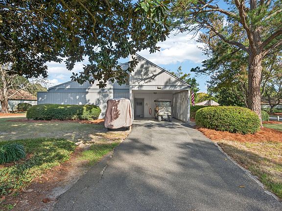5th image of 559 Augusta Dr
