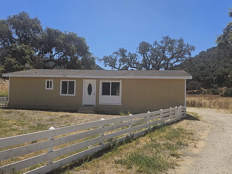 9500 S Bell St — Photo 1