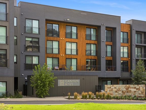 2nd image of 2670 W Canyons Resort Dr #322