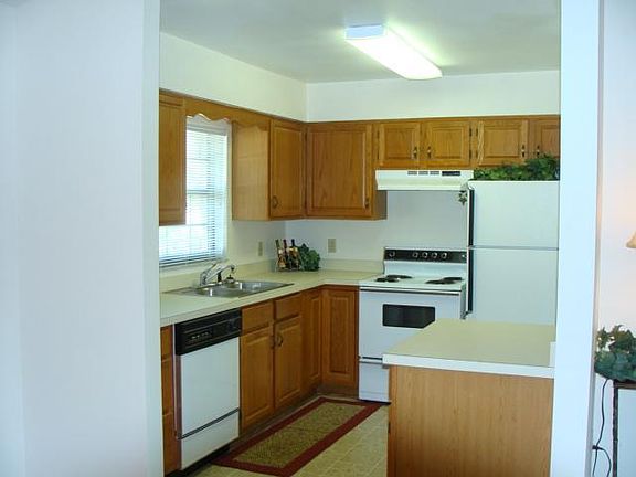 5th image of 41 N 20th St APT 26