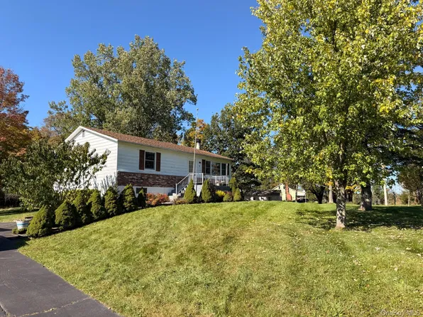 62 Pucky Huddle Rd, Bethel, NY 12720