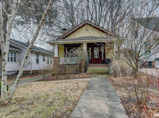 1332 W Fayette Ave, Springfield, IL 62704