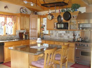 14 Kennedy Dr, Flanders, NJ 07836