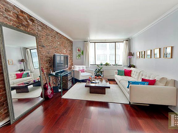 2nd image of 77 Bleecker St APT 715W