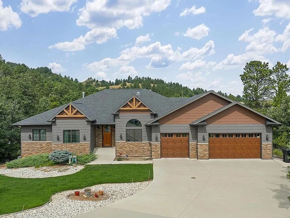 1st image of 2440 Woodland Loop
