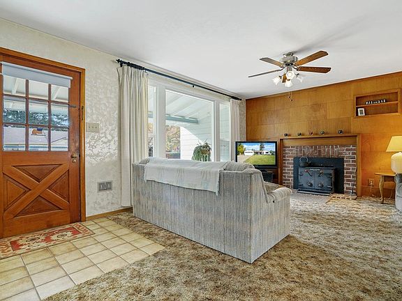 5th image of 2125 Maryal Dr
