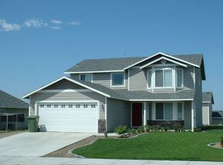 4018 Dartmoor Ln, Pasco, WA 99301