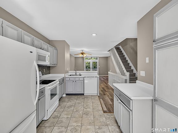 3rd image of 73 Cobblestone Drive #73