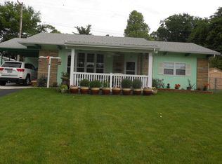 5 Park Ter, Aurora, MO 65605