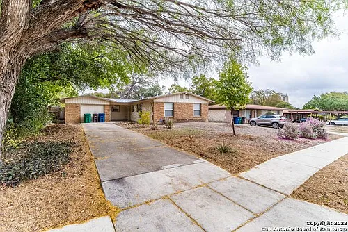 467 Shannon Lee St Photo 1