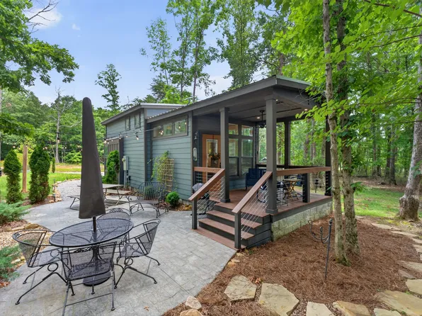 25 White Oak Ct, Monteagle, TN 37356