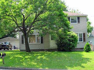 941-943 Whitney Rd W, Fairport, NY 14450