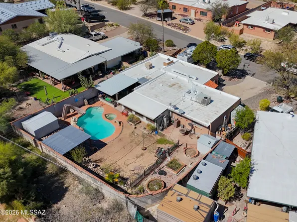 2209 W Window Rock Dr, Tucson, AZ 85745