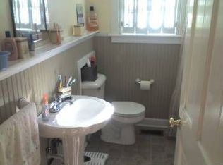 21322 Warren Ave, South Chesterfield, VA 23803