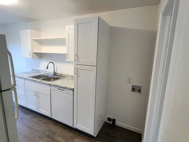 1483 NW Fairmount St — Photo 13