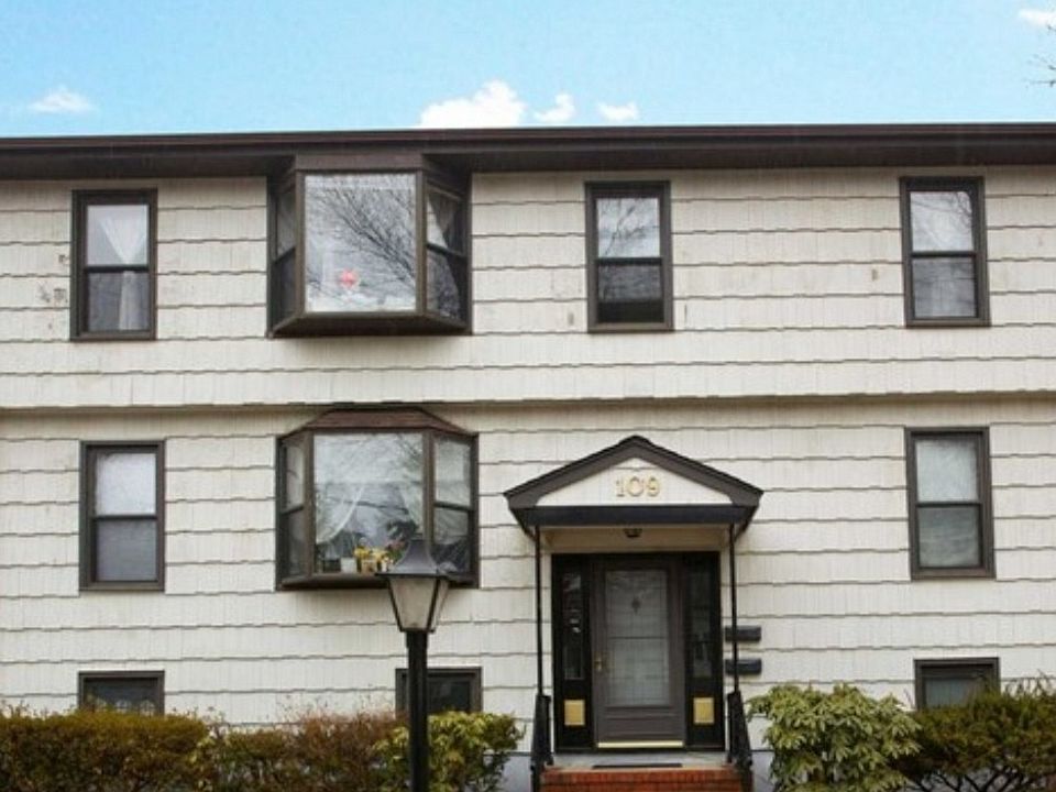 1st image of 109 Sanial Ave Floor 2