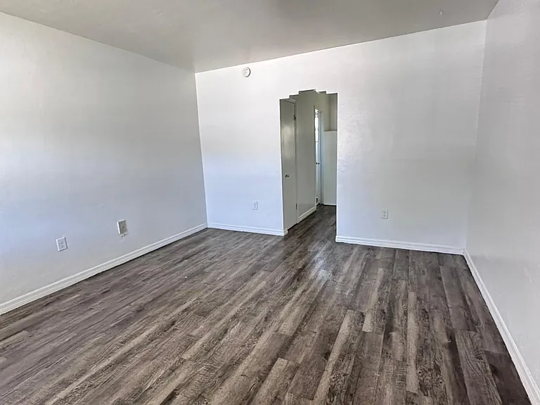 7700 N Miami Ave #5 — Photo 3