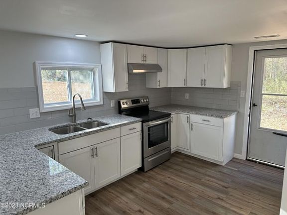 4th image of 709 Cypress St