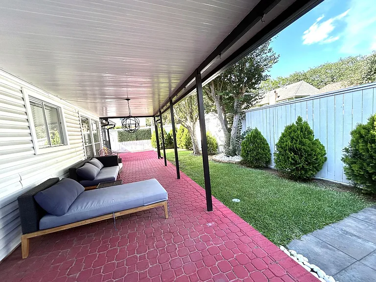 707 Trademark Pl — Photo 33