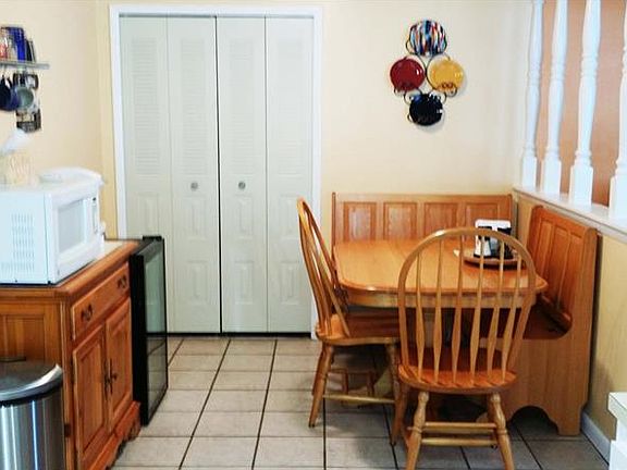5th image of 2617 Scottville Ave