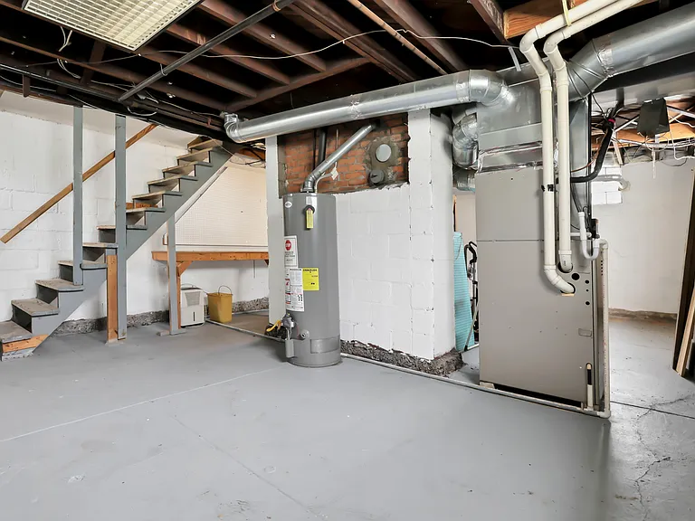 294 Wyandotte Ave — Photo 19