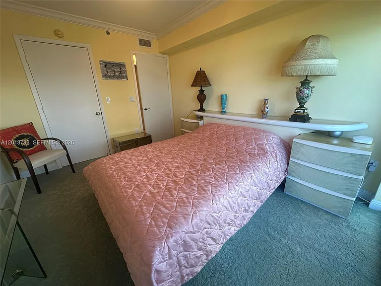 18911 Collins Ave #1602 — Photo 31