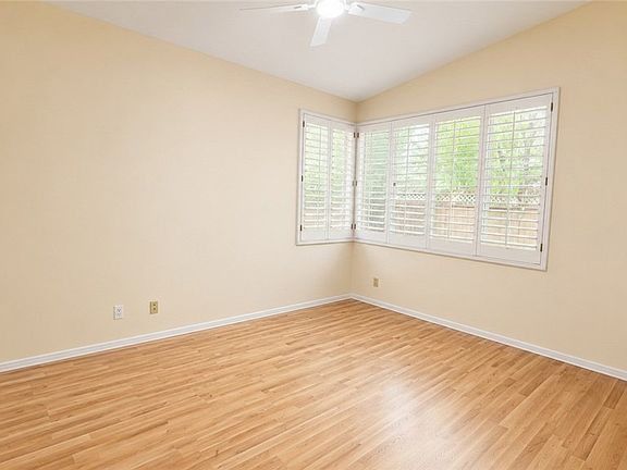 5th image of 377 Anzio Way
