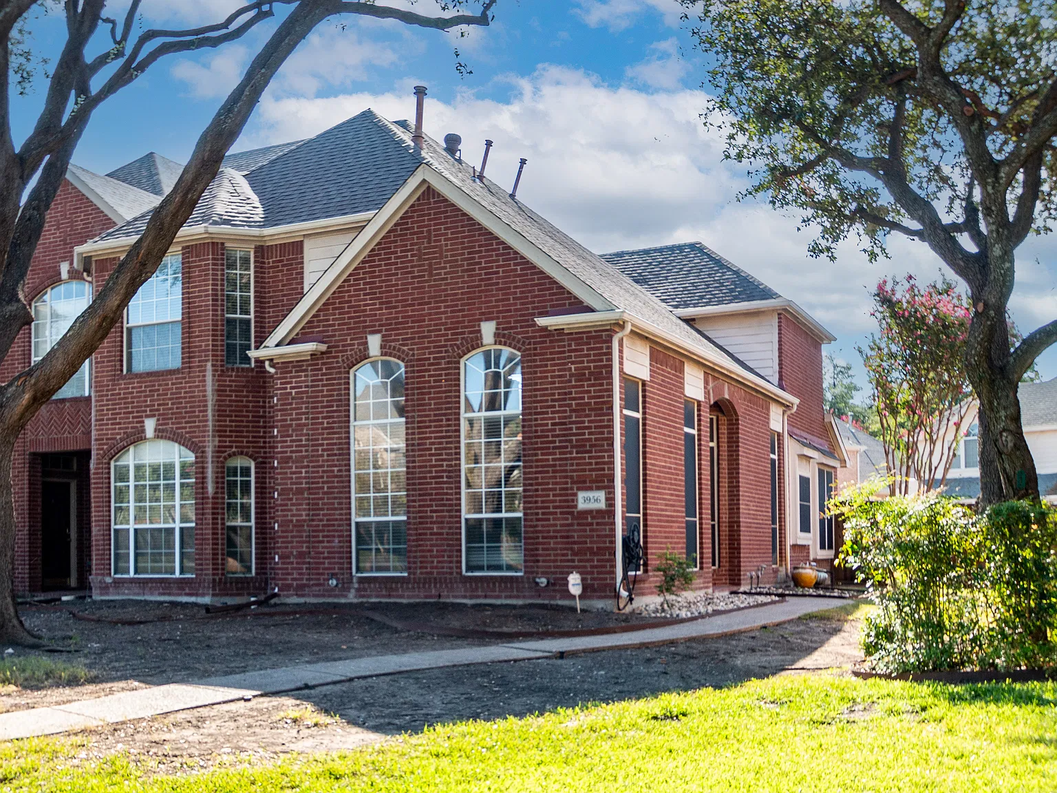 3 bed, 2.5 bath, 2044 sqft, $2,750 — Photo 1