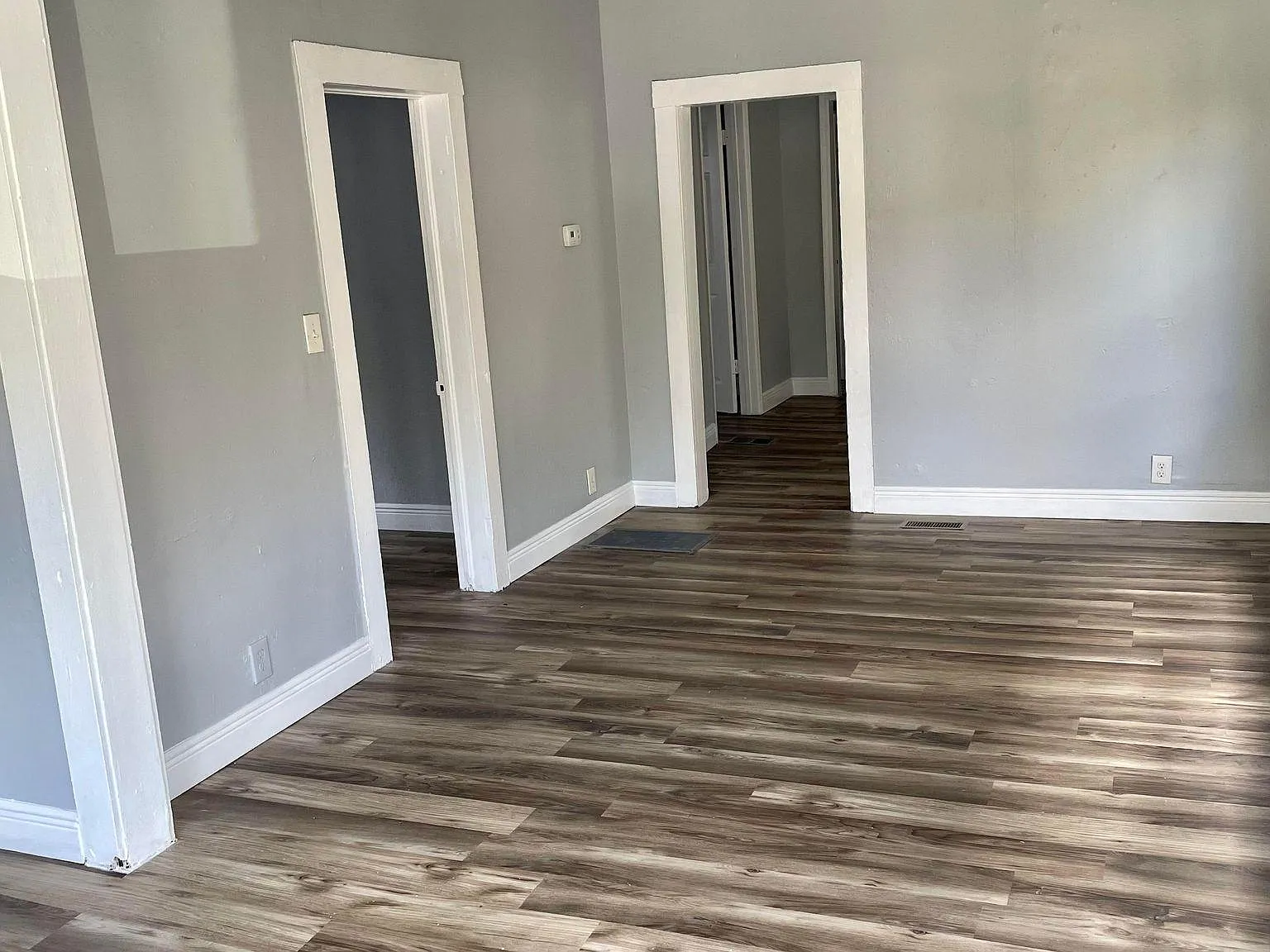 2312 W Spruce St — Photo 3