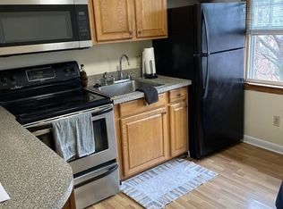 61 Mystic St APT 1, Methuen, MA 01844
