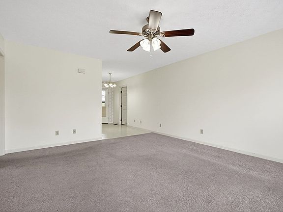 5th image of 171 3rd Ave